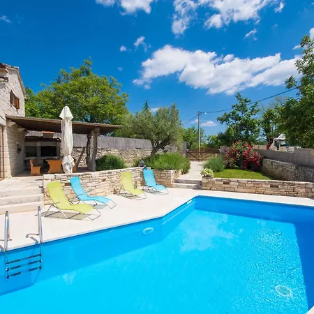 Holiday home Irena, A Romantic Nestled In The Heart Of Istria Pulici