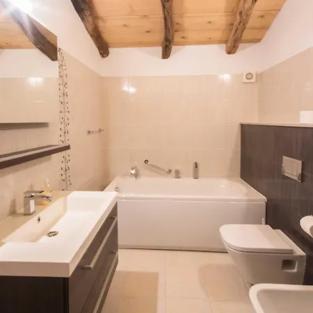 Irena, A Romantic Nestled In The Heart Of Istria Holiday home *