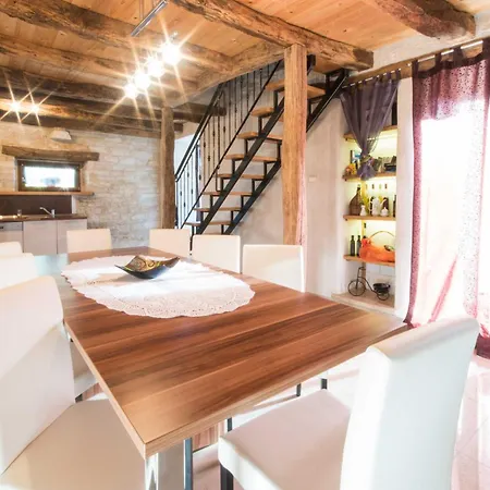 Holiday home Irena, A Romantic Nestled In The Heart Of Istria *