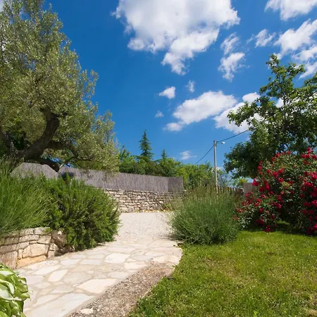 Irena, A Romantic Nestled In The Heart Of Istria Holiday home Pulici